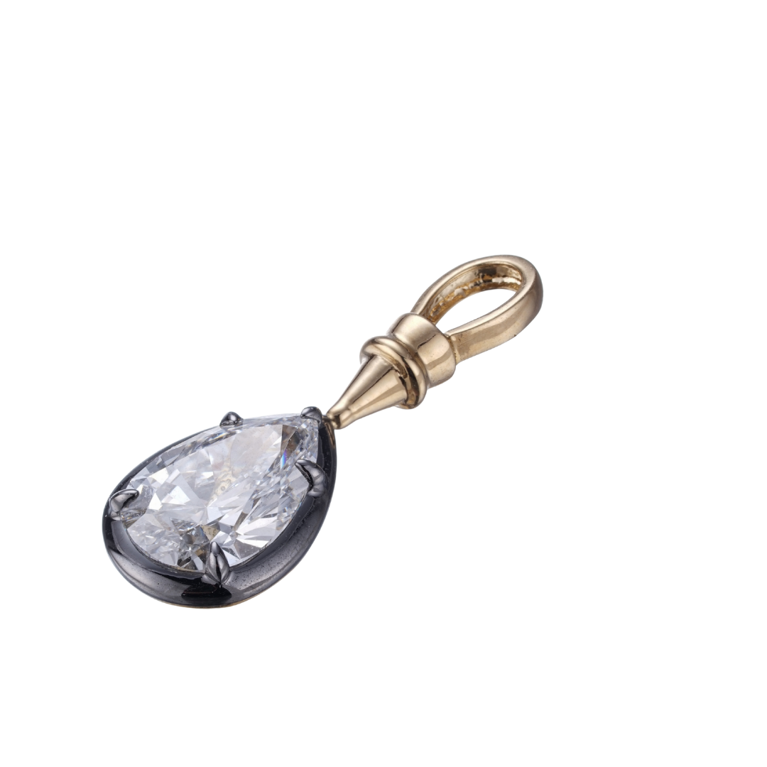 1.06ct teardrop pendant black gold lab diamond